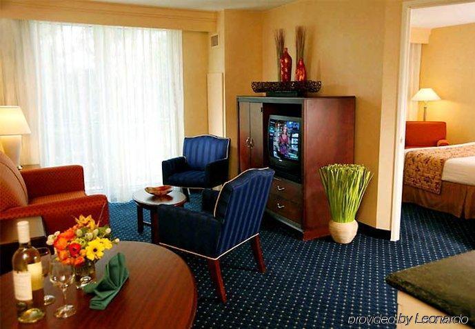 Courtyard By Marriott Seattle Federal Way Ξενοδοχείο Εξωτερικό φωτογραφία